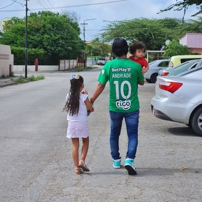 Atlético Nacional, Manchester United y Uruguay... Enamorado de mis Hijos Daniela Lucía #DaniLú y Samuel Andrés #Samu.
Agradecido con Dios Todopoderoso!!!