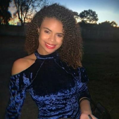 Se fudendo pra vida alheia e VIVENDO MEU MUNDO MÁGICO 💫👸🏽💎🍹
.
@sandyrocha20 me sigam no instagram