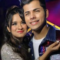 sid_avu_anu_janu (@naina13naina11) 's Twitter Profile