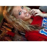 Im Lauren OH SHIT WATCH OUT :),Im 16 and looking for new people to meet 3,we all know you wanna press that follow button :)