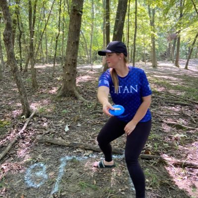 PDGA #107780 🥏| Team Titan |  Zone Street Team | #titanyourgame | You look like the Fourth of July. It makes me want a hot dog real bad. 🌭