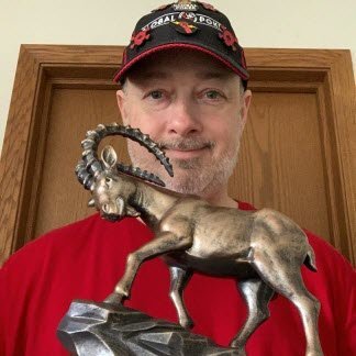 Streaming poker on https://t.co/riHACgipzZ and guest streaming on https://t.co/iUwgSzPtEh DFSing NFL for the love of it.