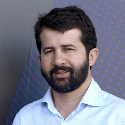 Graduado em Sistemas da Informação, MBA pela FGV em Gestão Estratégica de TI, gestor de TI, especialista SAP e desenvolvimento de produtos