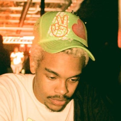 RIPZNTEARZ's profile picture. #RIPZNTEARZ is a brand that promotes mental health awareness by helping individuals embrace life's experiences by smiling through fashion✨✨