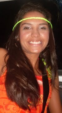 LarisseMacambir's profile picture. Futura fisioterapeuta...' Eu me permito mais liberdade e mais experiências. E aceito o acaso. ' Clarice Lispector