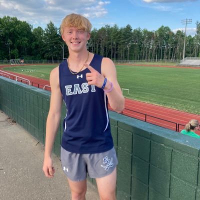 East Burke High School ‘23⚔️XC/T&F🏃🏼♂️5k: 20:03 400m: 1:00.34 | GPA: 3.9 |