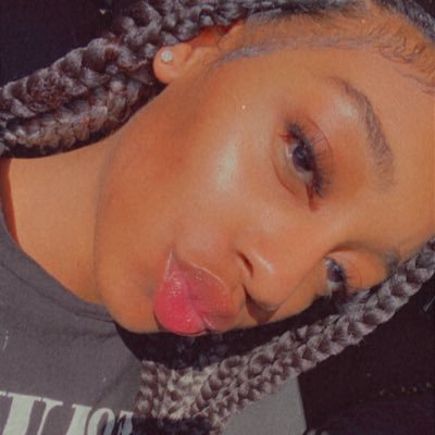 Keep your head up Queen 👑 insta : @beautyat_itsfinest_