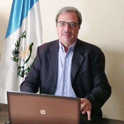 Experto en Comunicación & Educación para el Desarrollo Sostenible. Docente universitario. Apasionado por la #EducacionPermanente