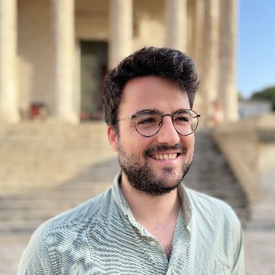 Senior ML Engineer @Spotify working on LLMs and Search. Previously Samsung AI.
