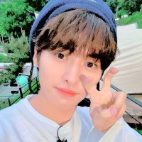 ini sha (@minh0098) 's Twitter Profile