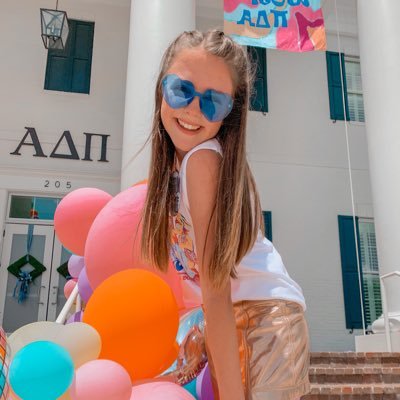 caitlin_d_78's profile picture. msu ‘24 | adpi | fmb colorguard