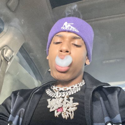 stay active to stay followed 300 + subs on yt on the grind to 1k subs 🐐