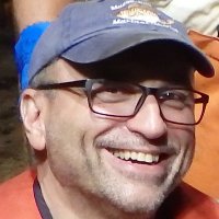 Michael Pol (@mikevpol) Twitter profile photo