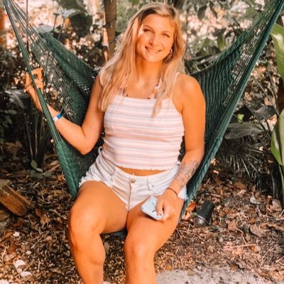 21 • mom