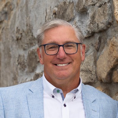 Tom Fournier, C.E.O.  of MarketsConnection, a multi vendor marketplace focused on B2B distributors!  A place for distributors to buy and sell to each other.