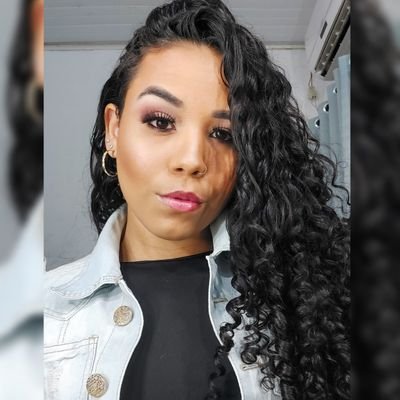 vitoriaeve7's profile picture. aqui não é nada sério. Só a parte em que eu amo minha filha, a @pocah e o @flamengo.