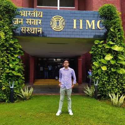 pratiksiwan's profile picture. Currently at @BlueKraft Ex- @PBNS_India, @DDNewsHindi, Alumni- @IIMC_india, Love To Being Quiet And Observing Others.