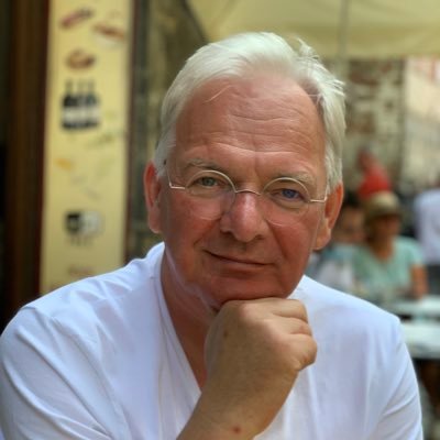 Ik twitter op persoonlijke titel en over die zaken, gebeurtenissen en ontwikkelingen die ik leuk of belangrijk vind.