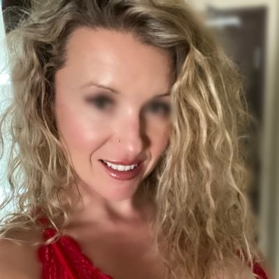 Tall, blond, insatiable, MILF and hot wife. yourbillie@gmail.com. https://t.co/33xZzBgOOy  Wishlist: https://t.co/iM0iiB4Q5I