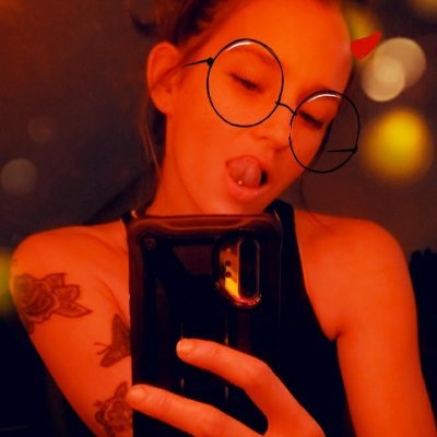 There is no pain, you are receding.
Send 40 to my cashapp with your snap name for my snapchat premium 😈 $badkarma1113