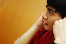 Hi , I'm Aryo ;-)
Just simple , follow me mention for follow back :-)