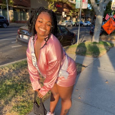 Simple $hawty💋 Rip Mommy🥺🤍💙 TMC🕊🏁 1Peter 2:9-10👸🏾 🐝💛