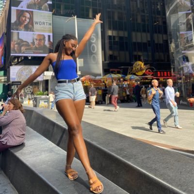 AnnaliseNaomi's profile picture. Dancer||Choreographer  🇹🇹🌴🌻  🌑moonchild🌑