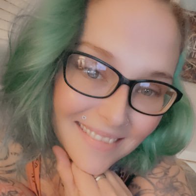 dollbaby2727's profile picture. Animals,Art ,Cute sheit, Music , Weird stuff, EDM IS LIFEEE, metal, food, dog mom,tattooed,grooming, rave mom,girl with glasses, just that funny girl with vibes