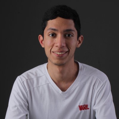 29. Internacionalista, venezolano y locutor (técnicamente), pero pocas veces ejerzo de alguna de las tres.