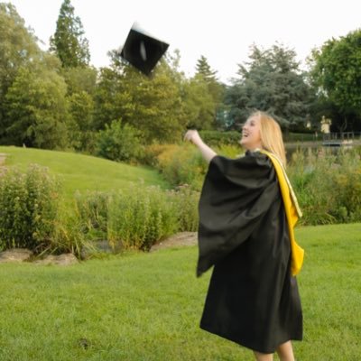Teacher of RE and PSHE in the South West 👩🏼🏫// Uni of Bath Graduate 👩🏼🎓