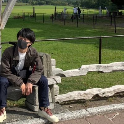 新しい挑戦へ!”大学生×ノマドワーカー”✨ ◻︎読書 / カフェ巡り / バイク / カラオケ/ ファッション / 旅行 ◻︎モテたいけど、太ろうが食べたいものは食べる 『オンラインで100人友達作ろうプロジェクト』始動中✨