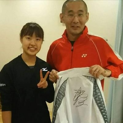 Facebookで、「バドミントン活動報告(BAR Badminton Action Report)」グループを立ち上げ全国9200名の皆様とともに楽しくバドミントンで交流しています。
バドミントンは、高校生から初めて35年目に突入しました。(活動休止期間を含む)
広島市を拠点に活動しています。