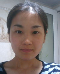宅女一枚，地道湖南人，爱好看书上网发呆，喜好游泳、太极拳、跳舞。习惯性转推多，兼政治民主、自由散漫生活推。摇滚中毒，咆哮派。前IT民工，K3、Android、ACG贩，科幻迷，书虫。买书如山倒，读书如抽丝之一去不复返，看书只看港台版。