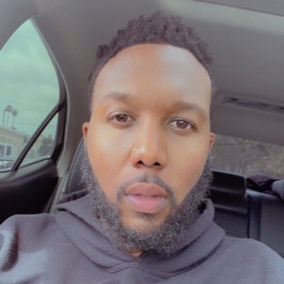 d_crownedking's profile picture. On the Corner of Urban meets the Suburbs #Holding