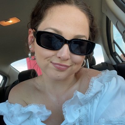 hi :)