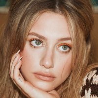 Lili Reinhart(@lilireinhart) 's Twitter Profile Photo