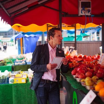 Journalist @lemondefr. European economics. Based in Paris. Latest documentary « Du Brexit au Bregret ». Now on @ericalbert1.bsky.social