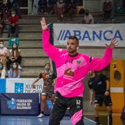 Portero de Balonmano @ADCarballal1977  ,jugador del @Bsinsemilla y vividor a tiempo completo