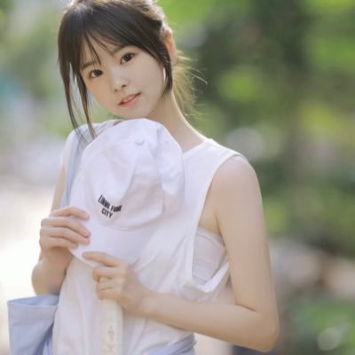 oa0rOsvmWE6dLkN's profile picture. 雑多垢 22歳女 来年から院生 年齢が近いと嬉しい 友達ほしいです ゆる婚活 趣味はゲームとラーメンとYouTube 卒論と公務員試験の勉強する！