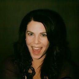 Iaurenthinker's profile picture. lauren graham; 1967 💌