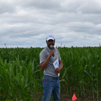 Postdoc Research Associate at the Iowa State University.
PhD without Dr.
I euthanize weeds (healthy ones) to bring food to your plates.
Yes, that kind of weed.