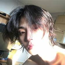 whosdrake12's profile picture. 