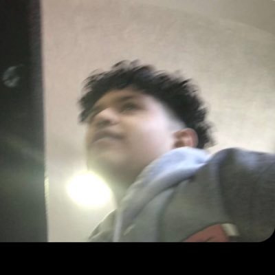 XXXLoaded's profile picture. I be streaming and chillin fr.
