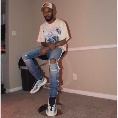 SC :LilAssReggie || #FreeDanDan #FreeJarvis #LongLiveCharles #LongLiveGeorge #RIPFatChap || #PVAMU