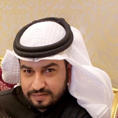 لا تعطي الناس أكثر من حقها فالورد يموت أحيانا من كثرة الماء