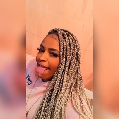 •Mamãe do Pedro Lucas ❤🧒🏽
•Escorpiana ♏ 
•Inter minha paixão 🇦🇹
•Solteira 💃🏽
•Técnica em enfermagem 👩🏾‍🎓🤞🏽
•Blindada por Deus ✨✨