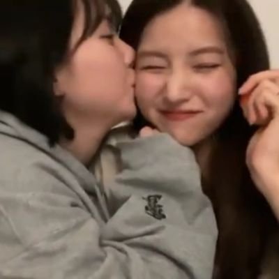 SWxEH_love's profile picture. 쇠읂의 순간들을 기록하는 계정 🦊💓🐰