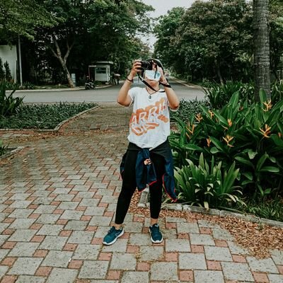 Vnyxqor's profile picture. 