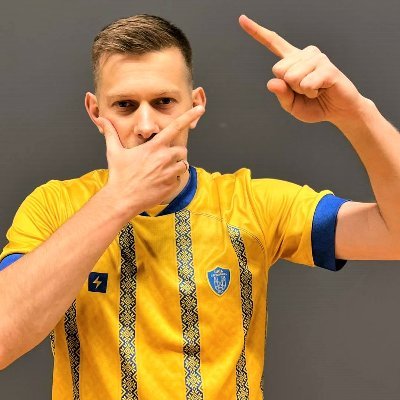 Członek Zarządu i koordynator Akademii @Unia1947 (aktualności na https://t.co/yeFETaoImz)
Trener UEFA B,
Małomiasteczkowy śmieszek.