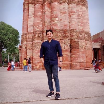 rashidiakmal's profile picture. An engineer n technical lover !!! # Autocrat